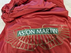 Op maat  gemaakte indoor Aston Martin Lagonda & Vantage Bordeaux incl. print