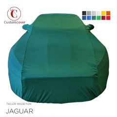 Op maat  gemaakte indoor Jaguar XF met spiegelzakken