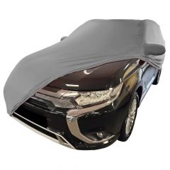 Indoor autohoes Mitsubishi Outlander met spiegelzakken